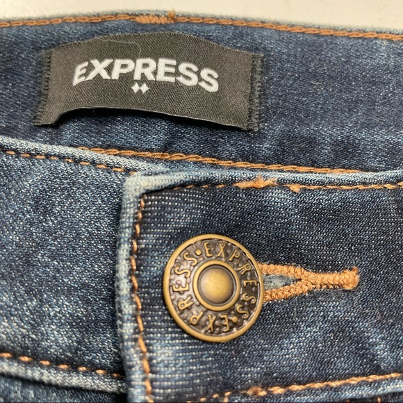 Express 5-pockets low rise Jean short Size 0 - Picture 2 of 7